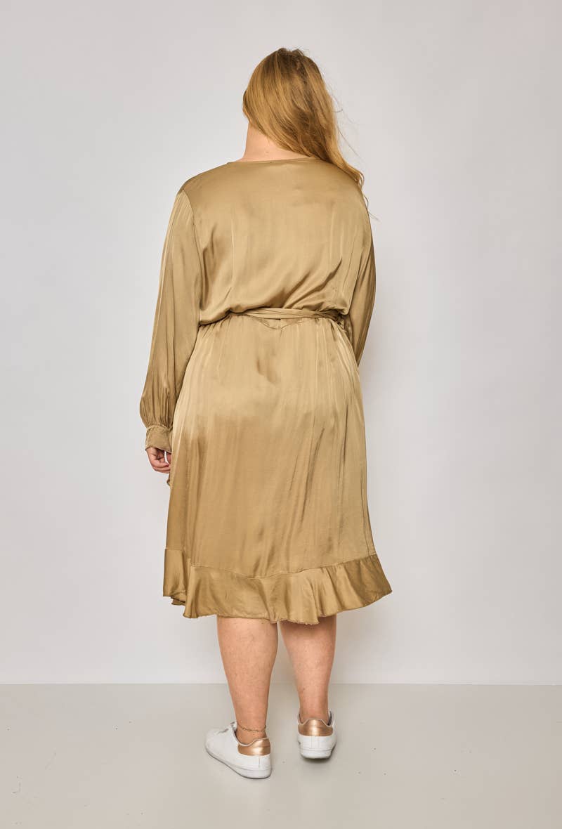 C'MELODIE – wholesale Klänning - Dam – Stor Storlek - Elegant Damklänning med Långa Ärmar4