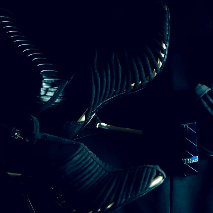 Marylise Mirabelli - Wholesale Perfume/Eau de Toilette - Dianesque – Women's perfume – Spicy Floral – 30 ml4