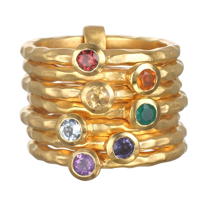 Bague multi-bandes en pierres précieuses 7 chakras pour la vente par Satya Jewelry