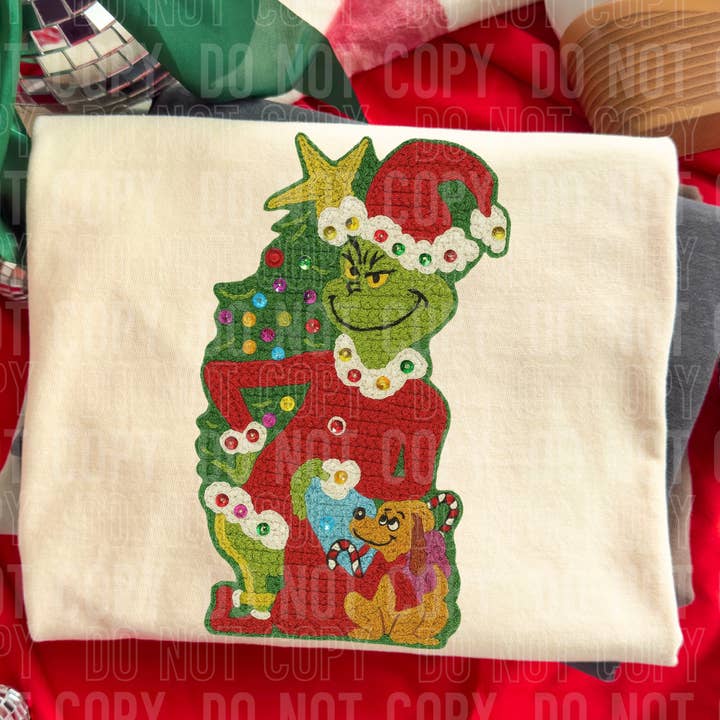 Grinch Faux Yarn DTF Print voor wholesale door 6:19 Creative