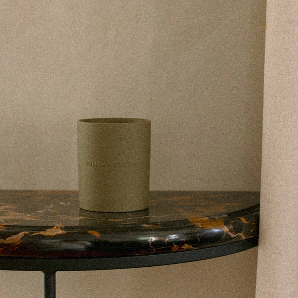 Sunday Edition – wholesale Jar/filled candle – Root Candle5