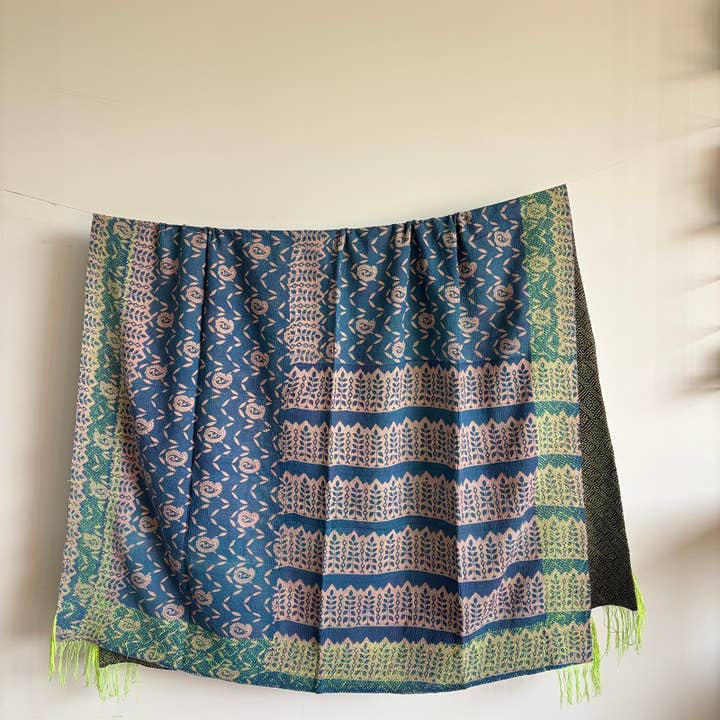 Kantha vintage #43 pièce unique 150 x 238 cm pour la vente par Maison Lilo