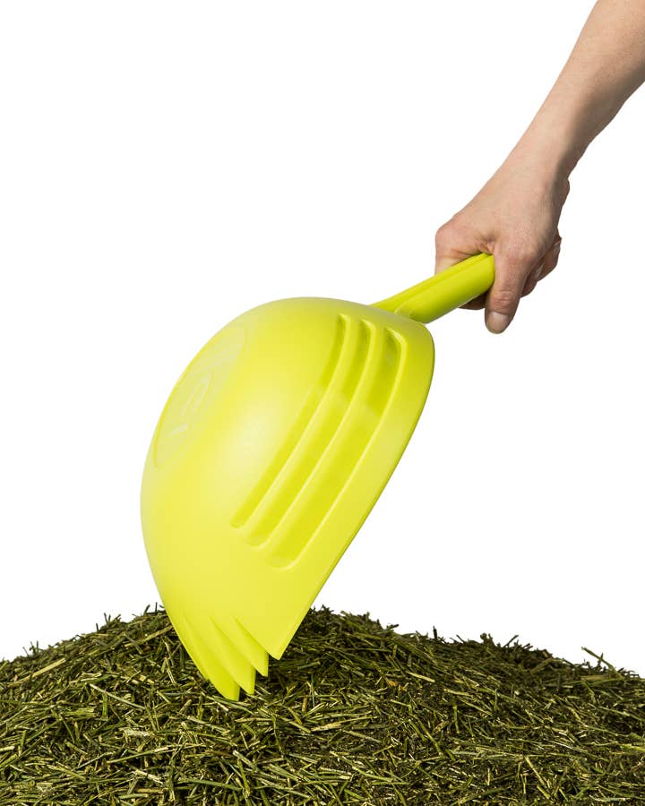 Parallax Plastics LTD - Wholesale Pet Food - Not Cat/Dog - Feed Scoop with gradients for Pet / Equestrian / Hygiene 1