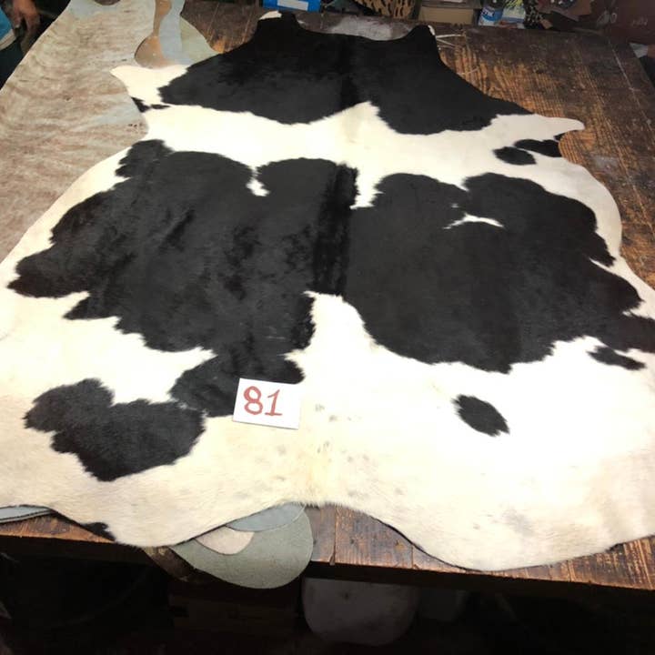 GRINFURS SL - Venta al por mayor Alfombra pequeña - Alfombra de cuero vacuno blanco y negro4