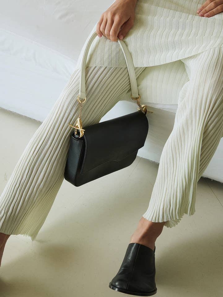 Philippa 2 Black for wholesale by Mashu