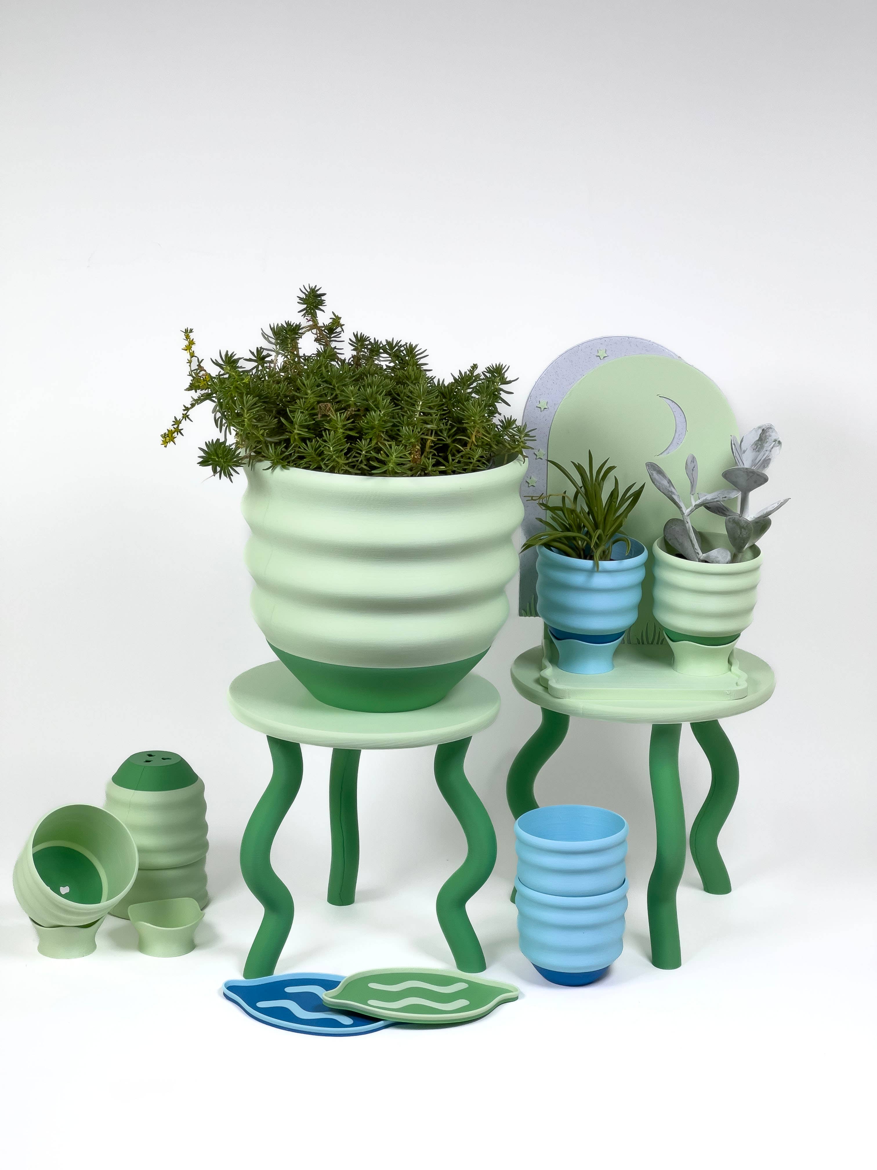 Object Lover - Wholesale Plant Pot Stand - Wavy Plant Stand (3 colorways)1