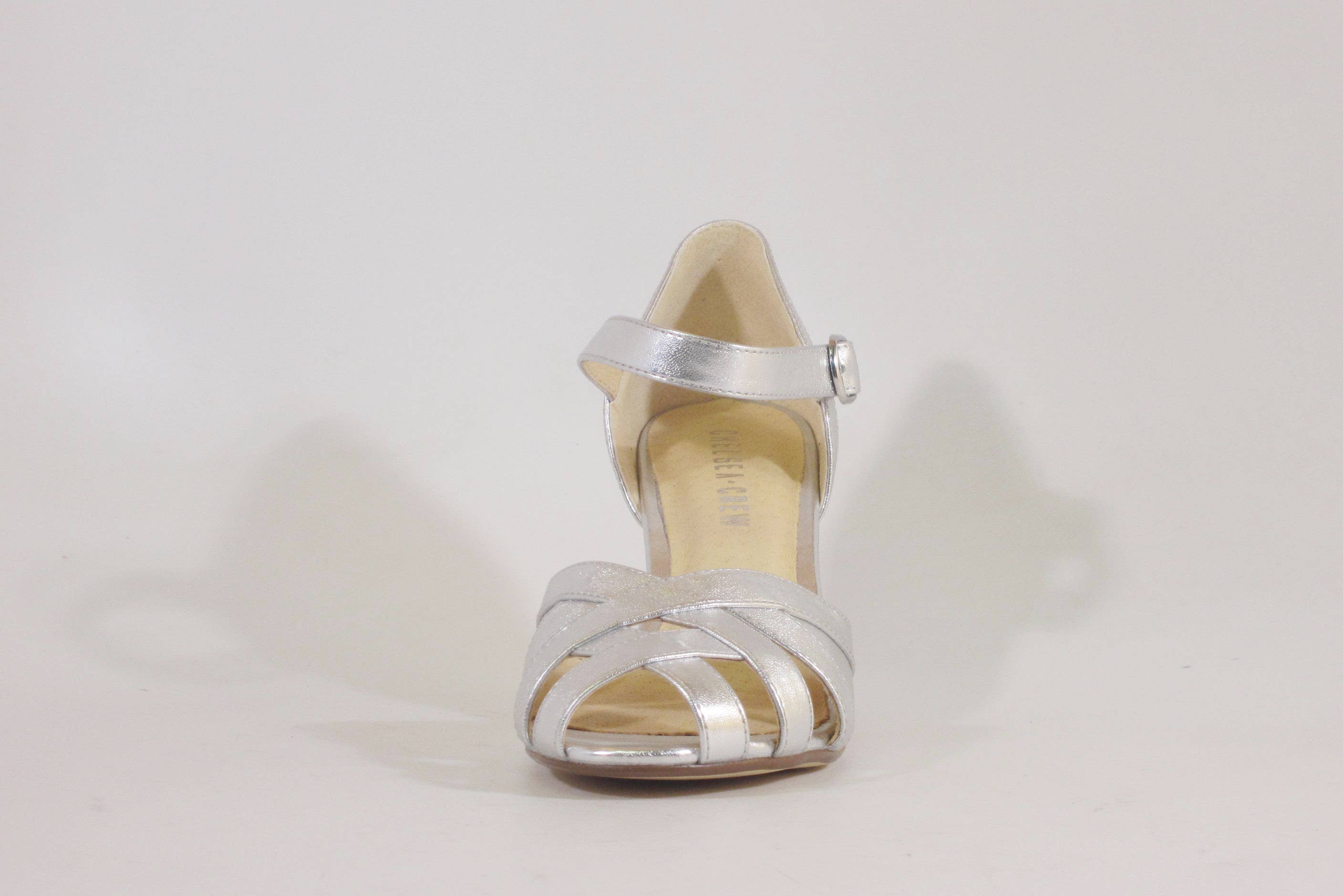 Chelsea Crew – wholesale Högklackade skor - Dam – Sammy metallic guldsandaletter med hög klack och remmar6