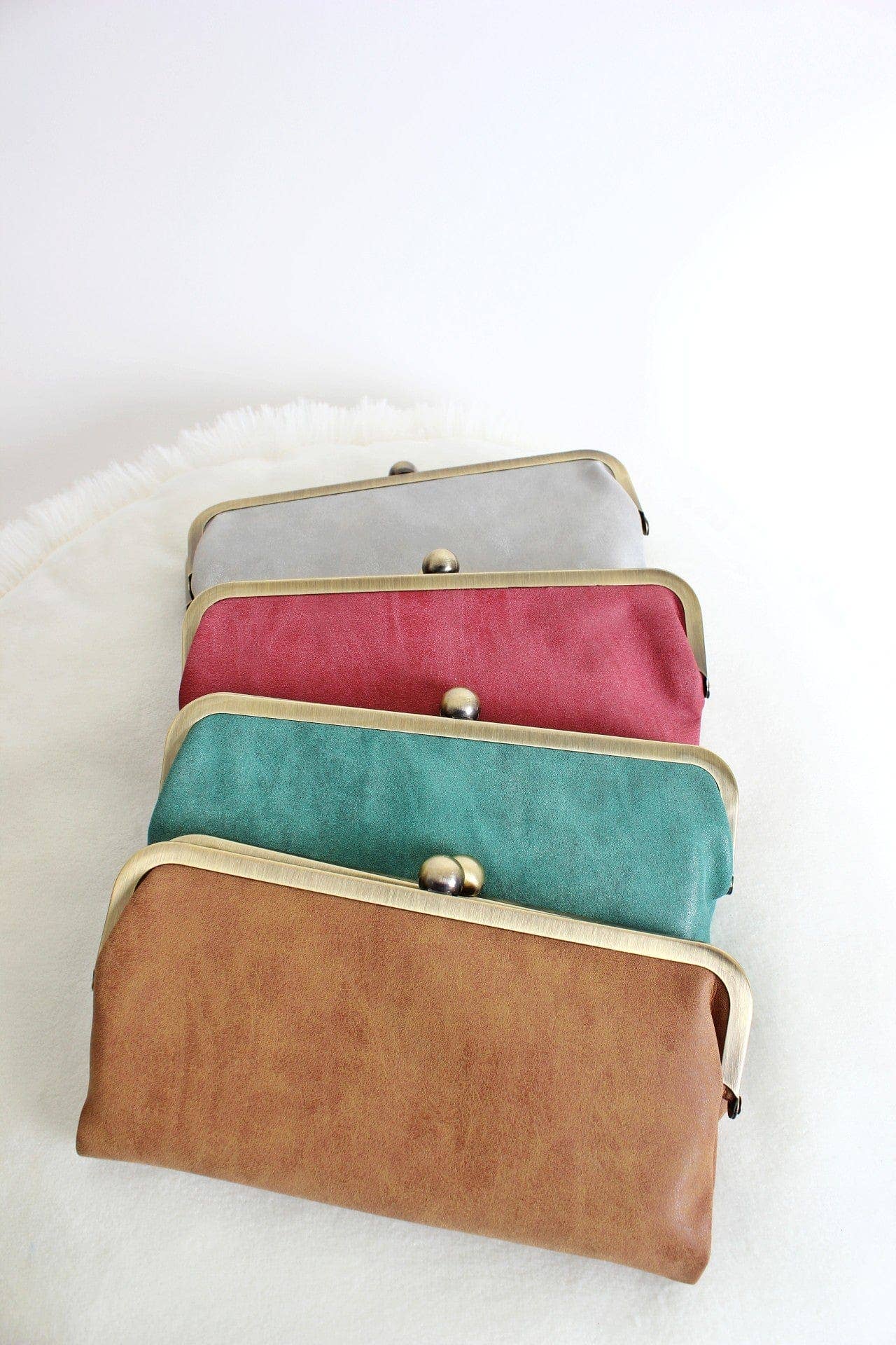 MiMi Wholesale - Wholesale Clutch Bag - Women's - Karen Kiss Lock Clutch Bag11