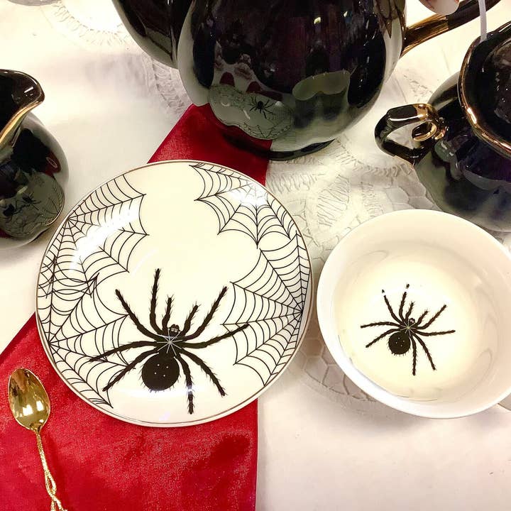 All Little Cute Things – wholesale Tea set – Spider Black and White Teacup and Saucer