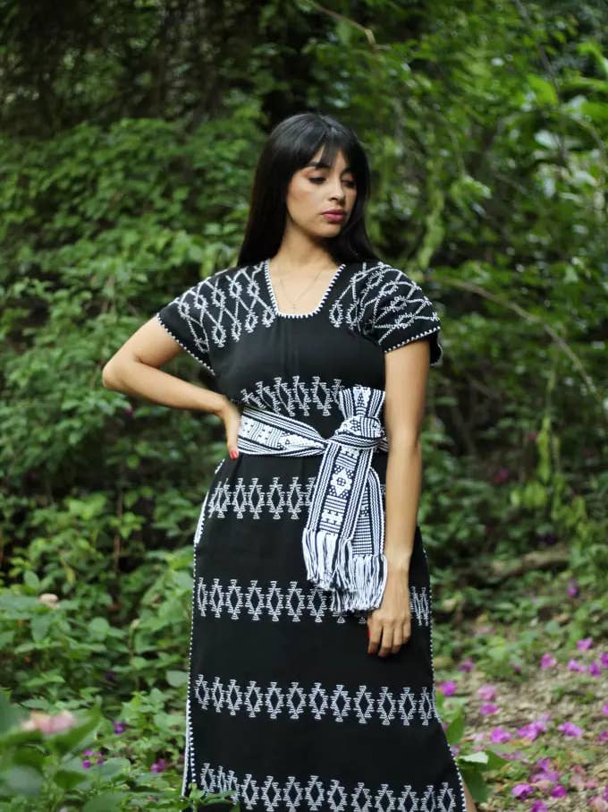 Universo Maxi Kaftan - Black for wholesale by Montsera Collective