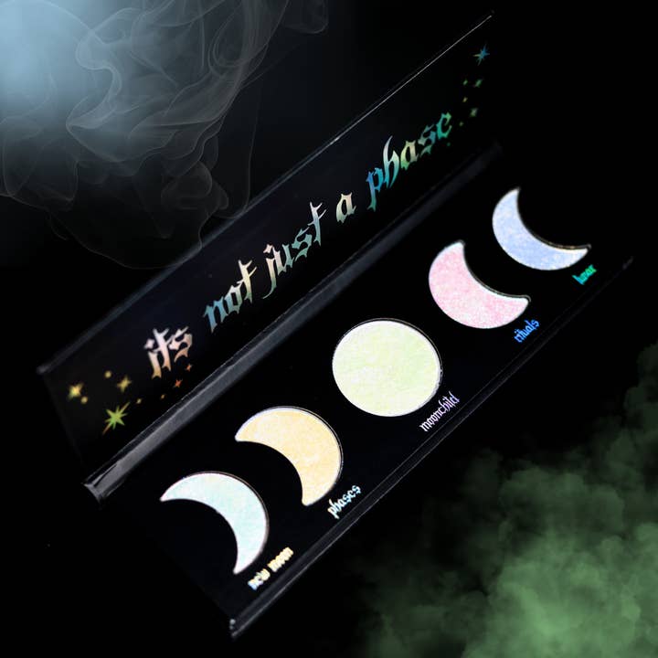 Jolie Beauty - Wholesale Makeup Highlighter - Moonchild Highlighter Palette