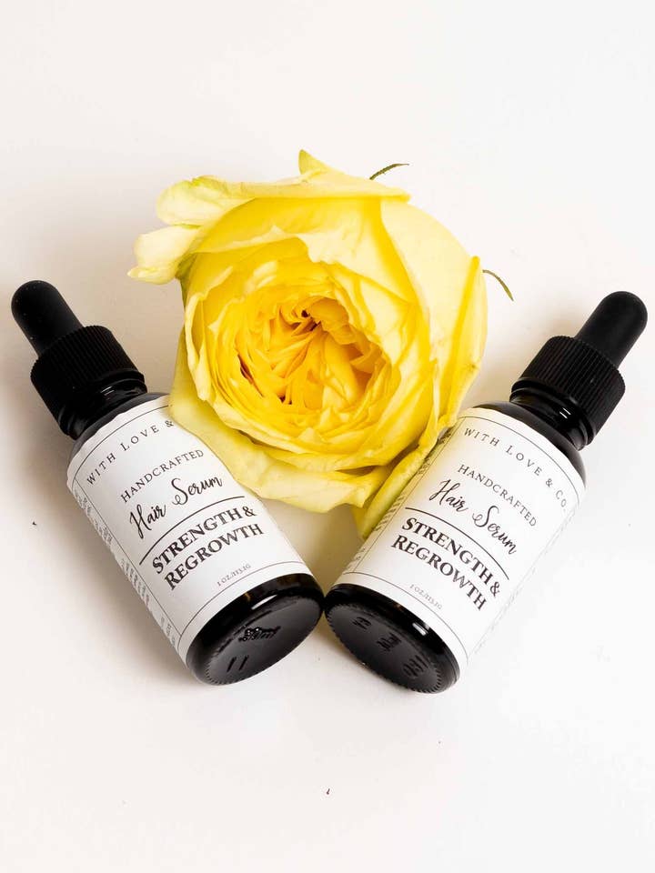 Sérum cheveux pour la vente par With Love & Company