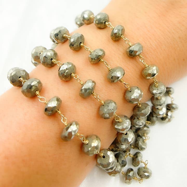 Tresor Jewelry Inc. - Wholesale Beaded Bracelet - Pyrite Rondel Faceted Gold Plated Wire Chain. PYR54