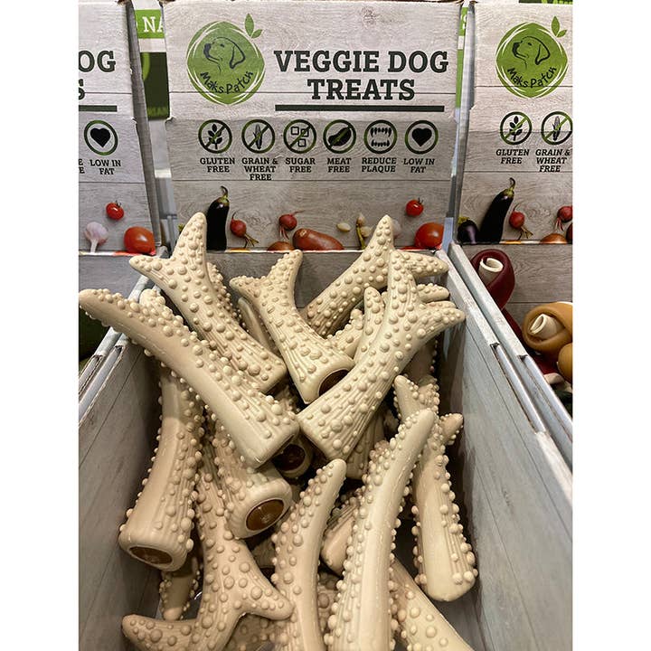 Miro & Makauri - Wholesale Pet Treats - Dog - Maks'Patch Dog Treats. Peanut Butter Antlers. 30 per box