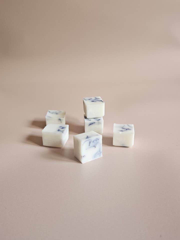 FONDANTS DE CIRE JARDIN SECRET pour la vente par Chapter Two