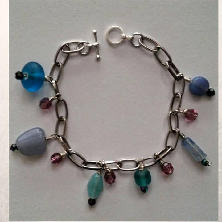 Frostat Blues Armband för wholesale av Amy's Handmade Gifts