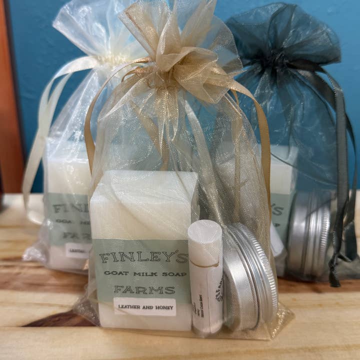 Finleys Farms - Wholesale Bath & Body Set - Gift Set - Goatmilk Soap, Lip Balm and Hand Salve