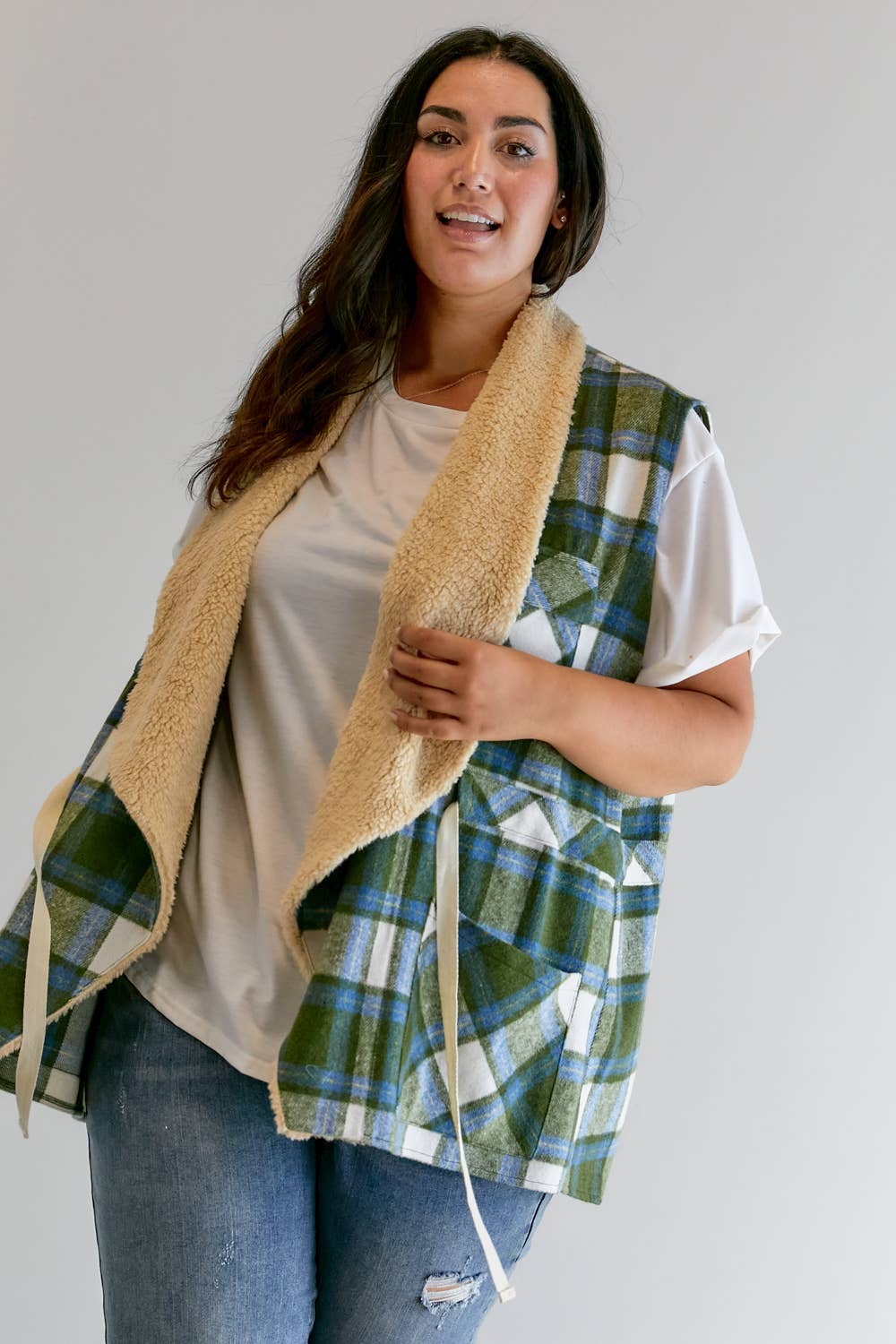 Davi & Dani - Vente Veste – femme - VESTE À MANCHES LONGUES À CARREAUX PLUS4