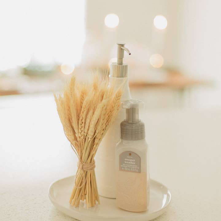 Eucalypt Co. - Wholesale Dried/Pressed Flowers - Tiny Wheat Bundle