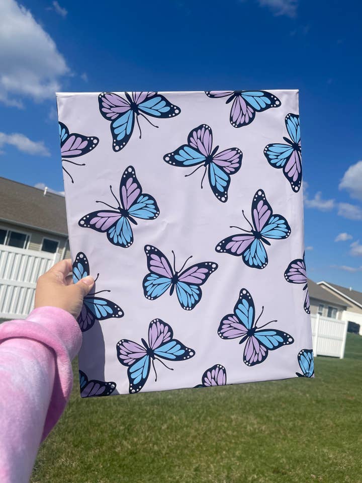 14x17 Papillon Bliss Poly Mailer pour la vente par Happy Hustle Hub