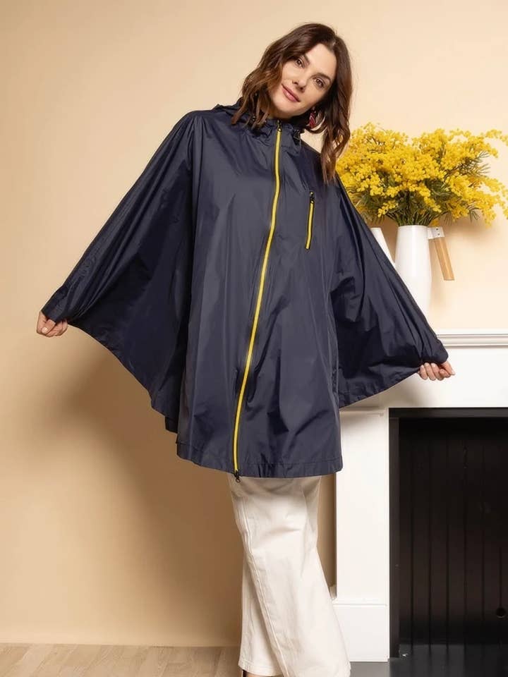 Waterproof cape for wholesale by Escandelle Paris