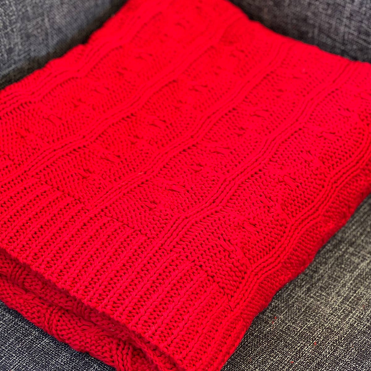 Drew Derose Design - Wholesale Throw Blanket - Cable Knit Red Throw Blanket – Cozy Farmhouse Décor
1