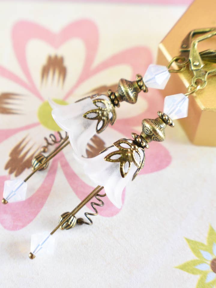 Victorian Style White and Antique Bronze Bell Flower Lucite for wholesale by Chic Brico