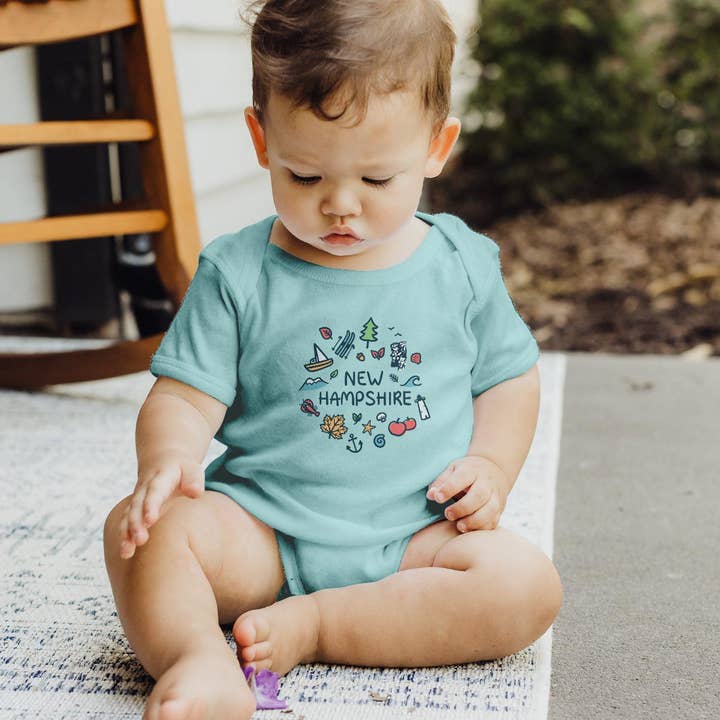 RetroPlanet - Wholesale Bodysuit (Non-Footed) - Baby - New Hampshire Doodles Baby Onesies Unisex NB-24 Months