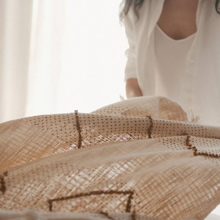 Andrea House - Wholesale Throw Blanket - Beige plaid-type cotton blanket 130x170 cm