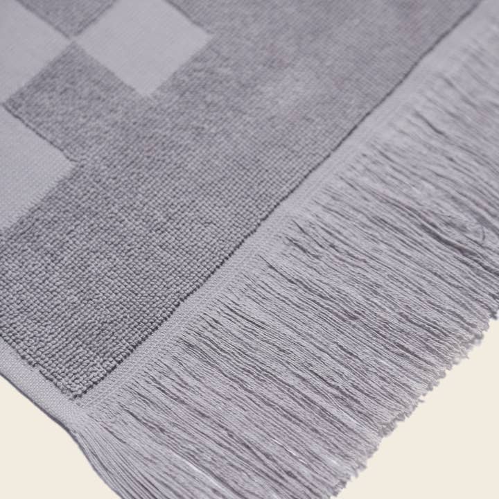 Happy Place Brand - Wholesale Bath Towel - Organic Checkered Bath Towel11