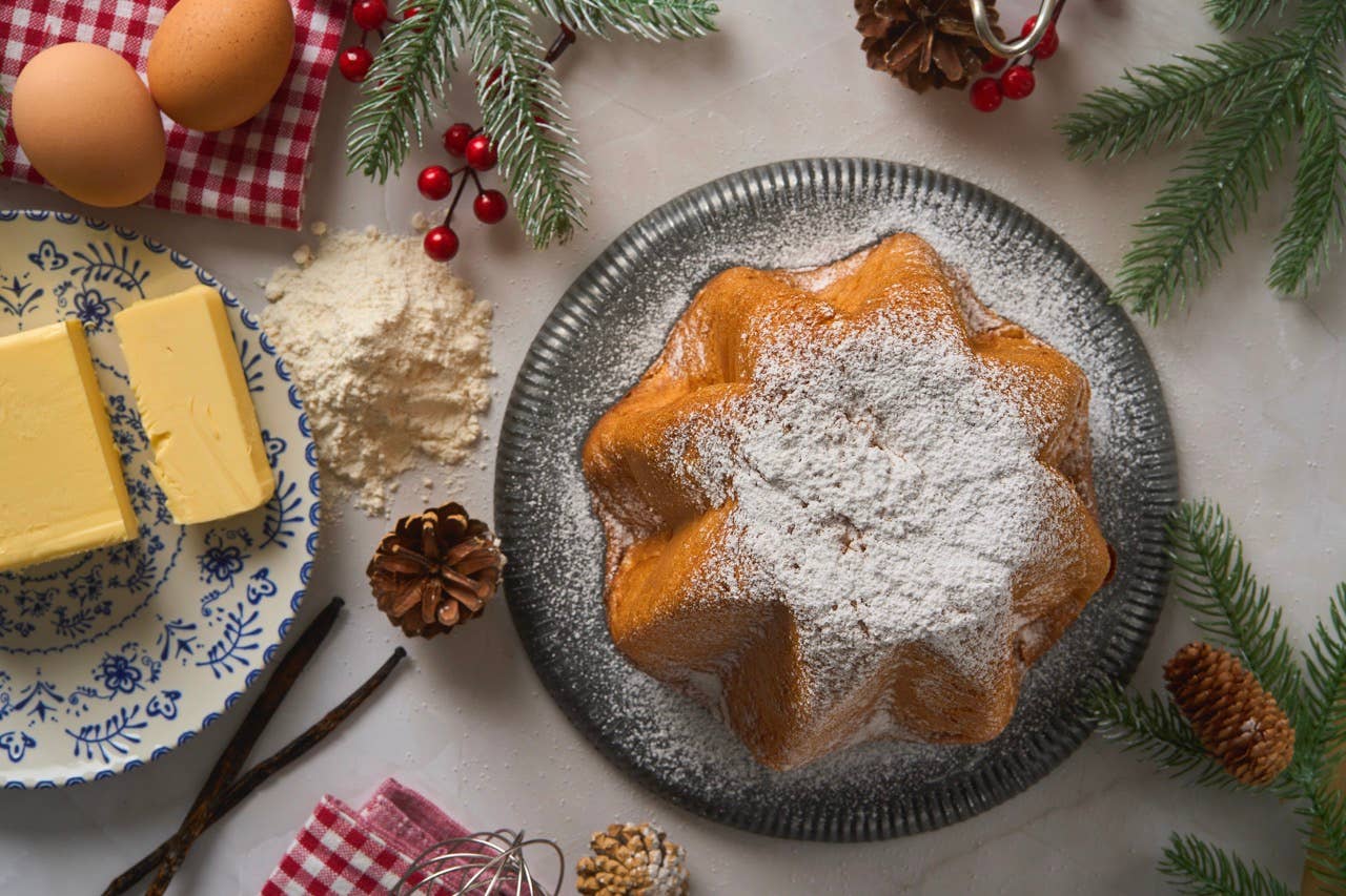 La Forneria di Pula - Wholesale Cake - Pandoro classic 750 g3