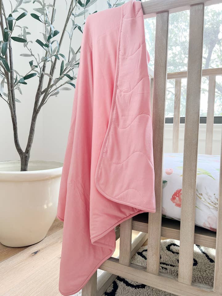 NODNAL Co. - Wholesale Bedding Blanket - Kids & Baby - Bamboo Quilted Blanket in Dusty Rose3