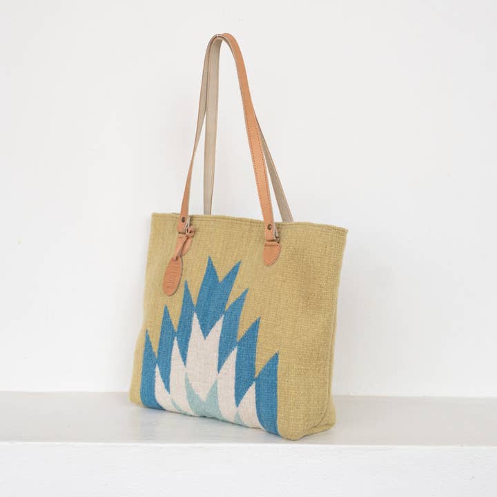 AMASOUK - Wholesale Tote Bag - Women's - Luz de Luna Tote3