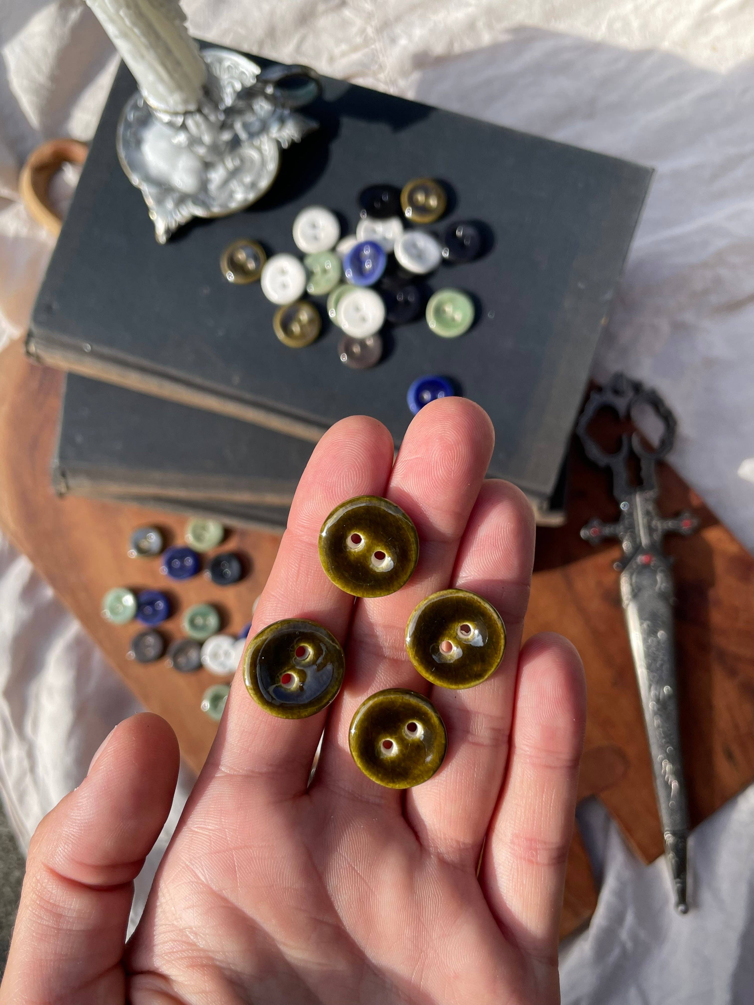 Silver Beast Studio - Wholesale Sewing Button/Snap - 18mm Original Buttons (Set of 5)7