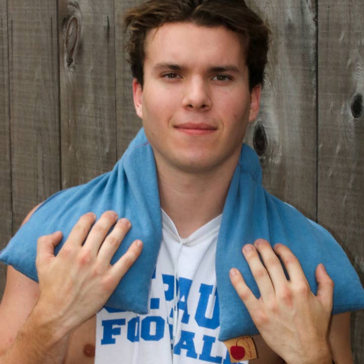 Heißes Kirsch-Dreifachquadrat-Kissen in Blauem Denim für den Großhandel von Hot Cherry Pillows