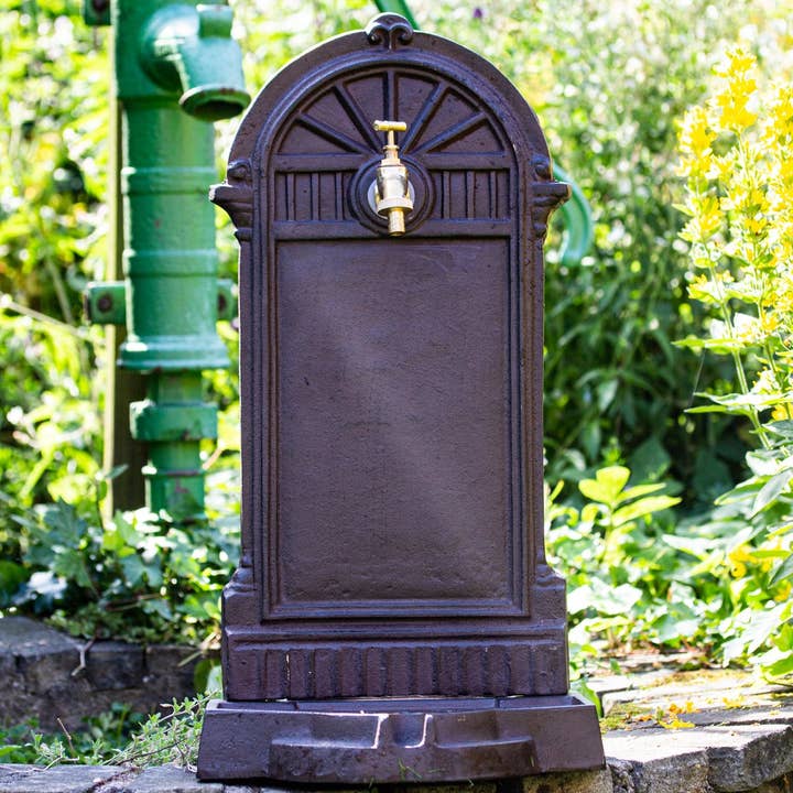 Antikas - Wholesale Outdoor Ornament/Decor - Standing fountain with faucet. Brown iron. How antique.