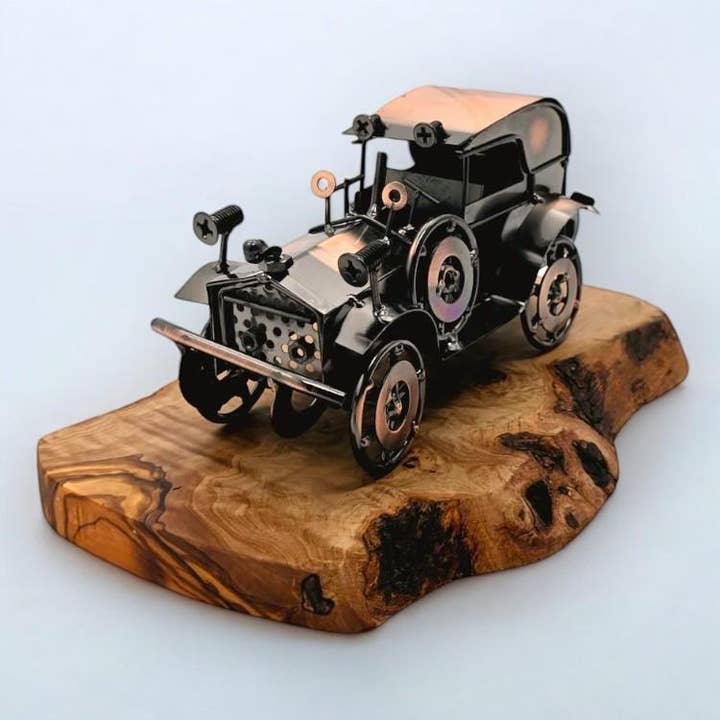 Altes Auto für den Großhandel von Oliveart