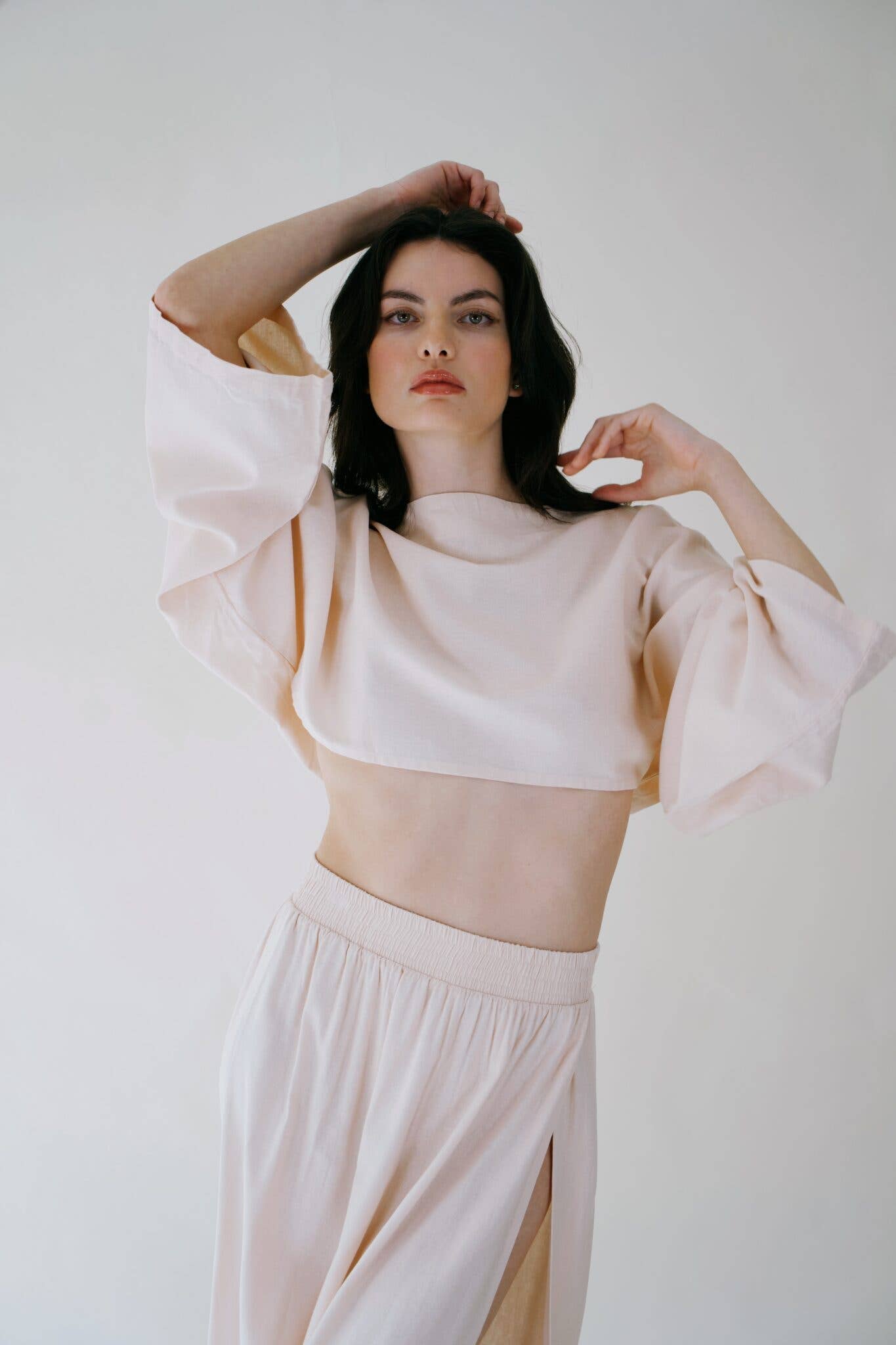 Lacerf – wholesale Blus - Dam – Linneblus med japansk skärning och vida ärmar1