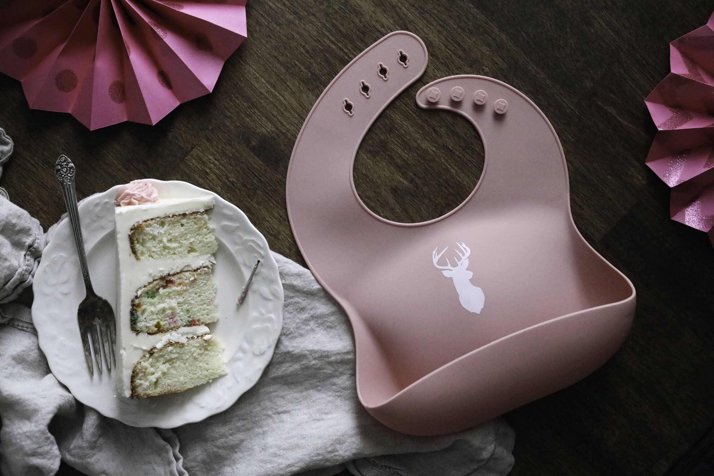 Little Knight - Vendita all'ingrosso Bavaglino - Neonati - Bavaglino con silhouette di cervo rosa8