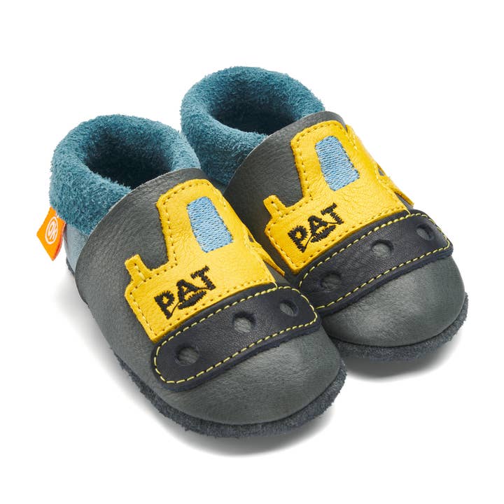 Barefoot shoes AMIGO motif excavator for wholesale by Orangenkinder®