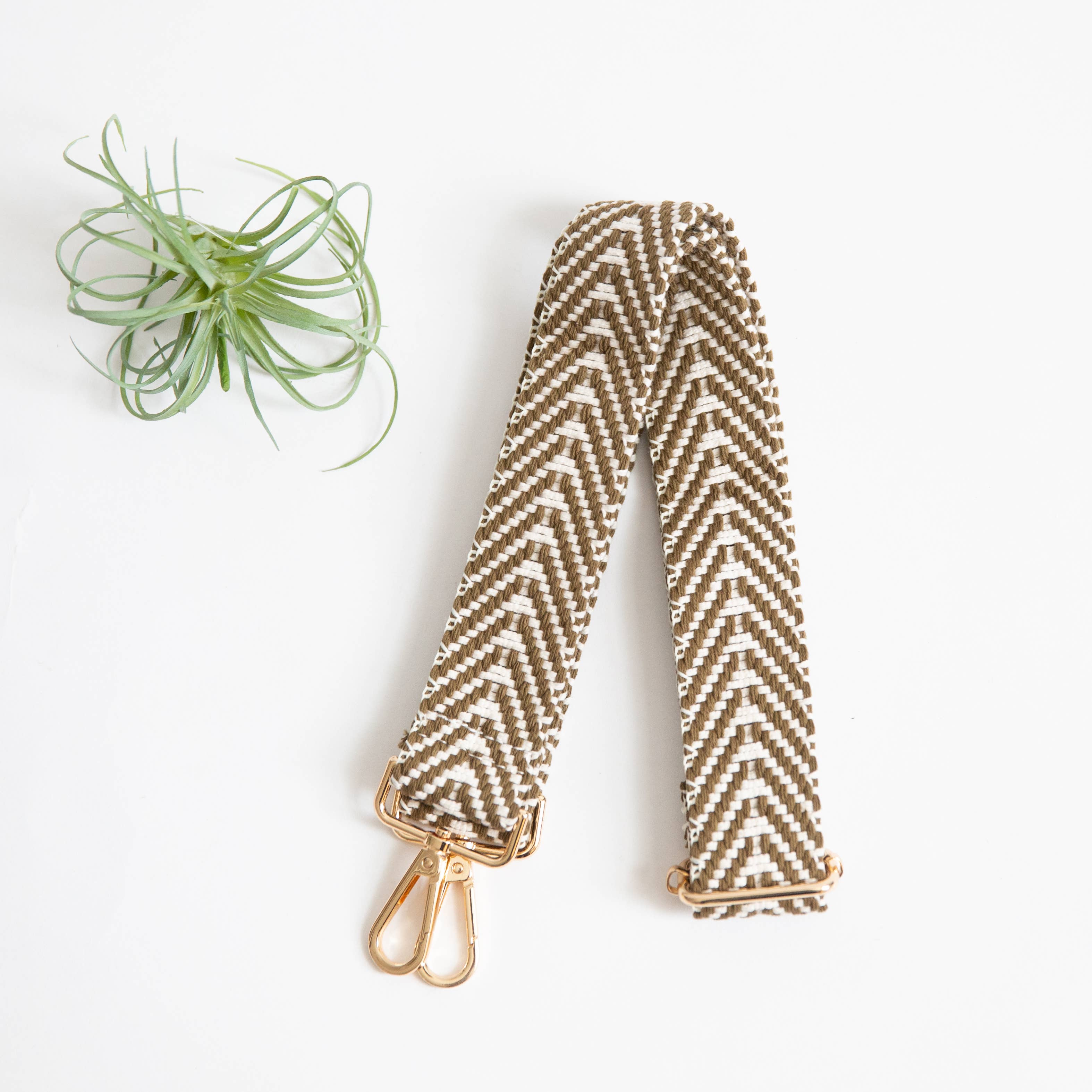 Funky Monkey Fashion - Wholesale Bag Strap - Women's - $2.97 Closeout Guitar Style Purse Strap - Olive/Cream Zig