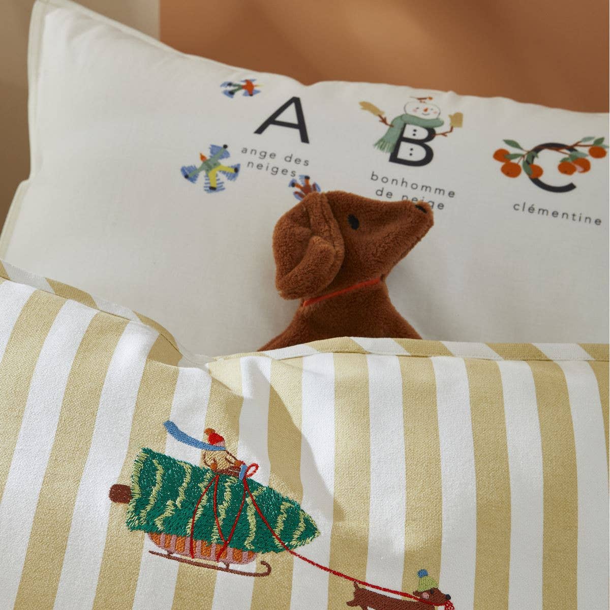 Sylvie Thiriez - Vendita all'ingrosso Peluche - Bambini e neonati - Coperta-giocattolo a forma di cane Saucisse3