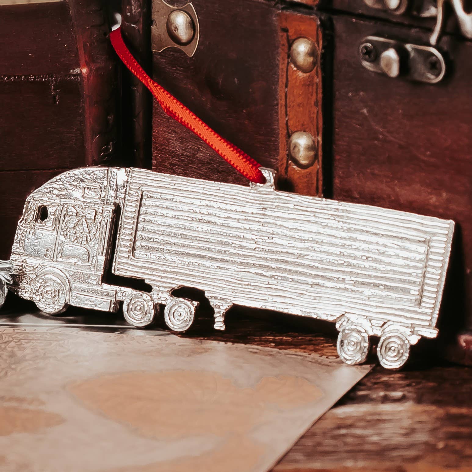 House of Morgan Pewter - Wholesale Ornament - Handmade 18 Wheeler Ornament - Truck Driver Gift2