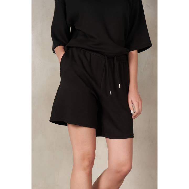 Short midi en néoprène pour la vente par lalamia