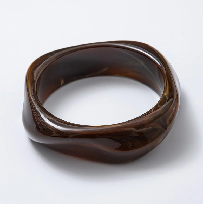 Simply Jewels - Wholesale Bangle Bracelet - Solid Marble Resin Acrylic Sculpted Geometric Bangle ✦ BA-21WA34160