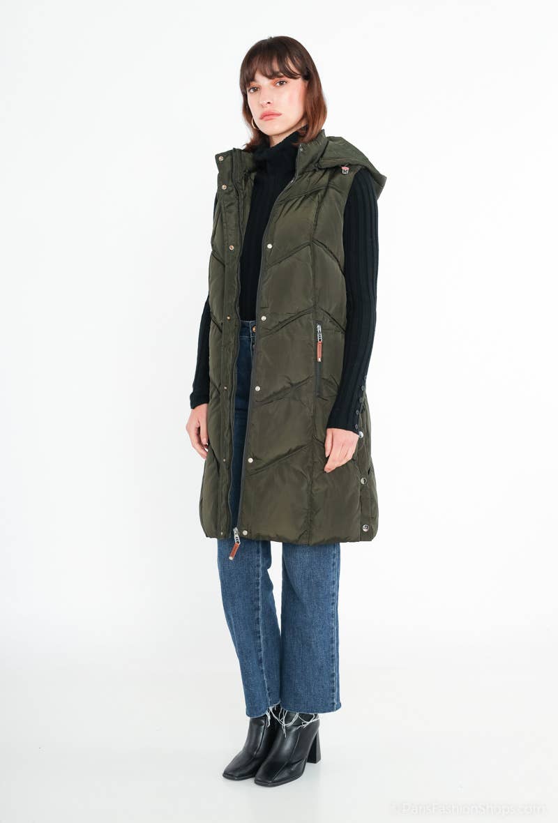 Saturne Paris - BIG SIZE EXCLUSIVE - Wholesale Outerwear Vest - Women's - Quilted Sleeveless Puffer Vest - Plus Size TG5816