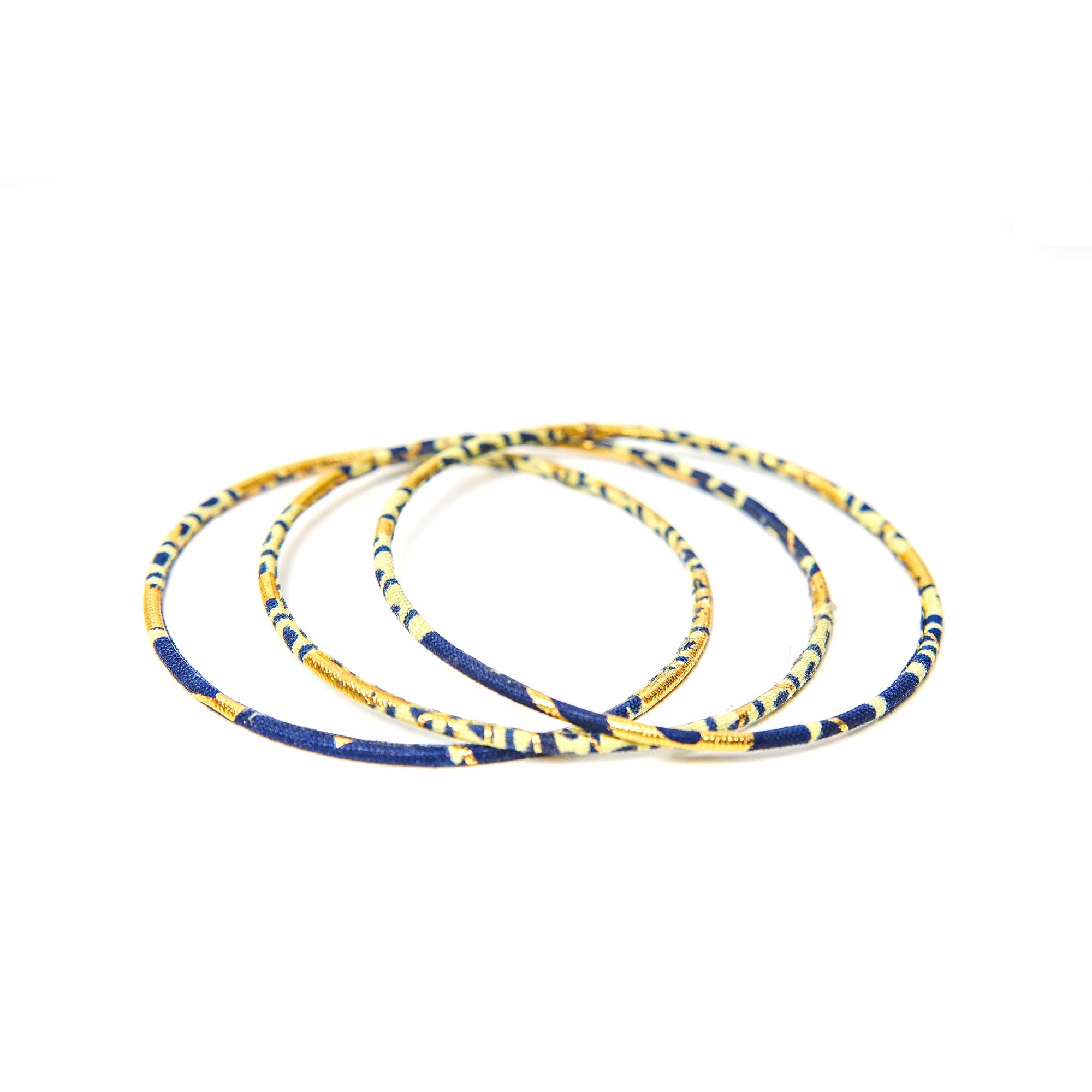Melokane – Großhandel Armreif – Dünne Armbänder in Marineblau und Gold-Wachstuch – Größen S oder M1