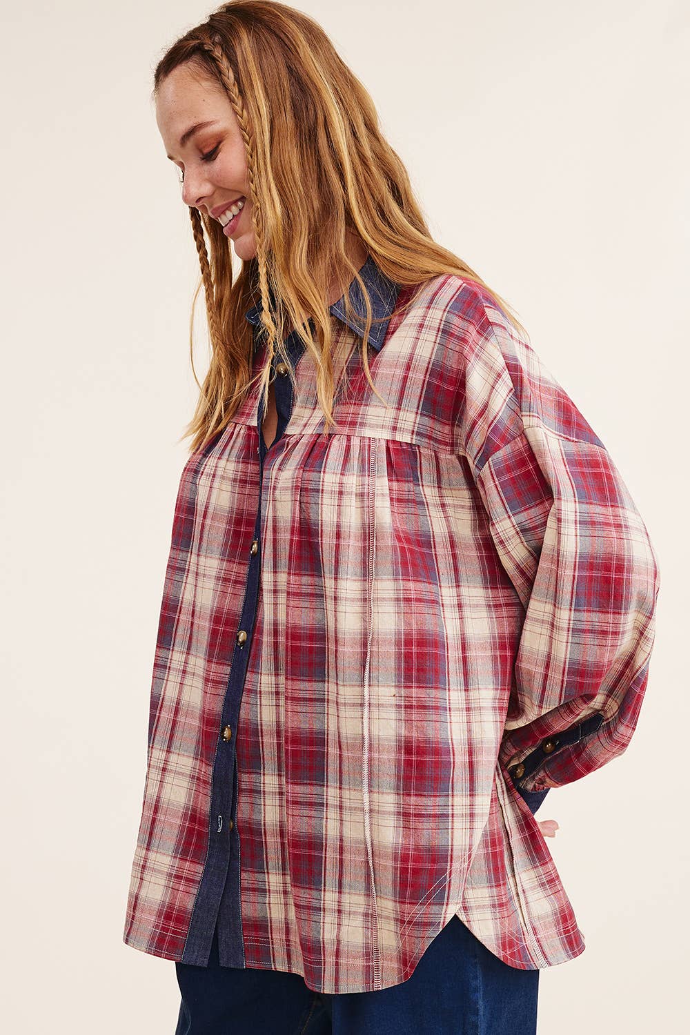 Listicle – Engroshandel Skjorte med buttondown – til kvinder – Blandet ternet oversized skjorte med knapper14