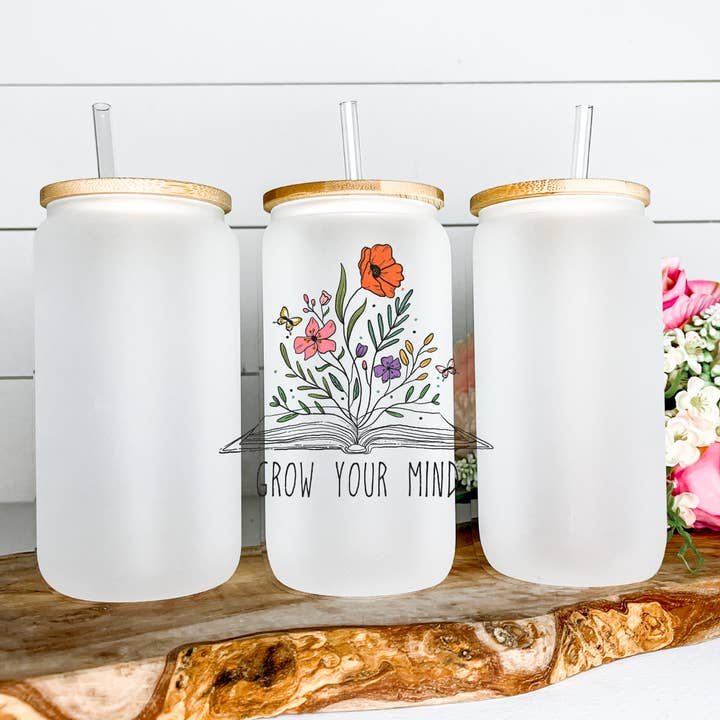 Grow Your Mind Beker van gematteerd glas voor wholesale door Lily's Craftory