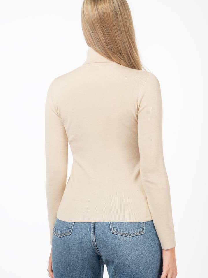 Cuello alto de corte entallado para venta al por mayor de Famme